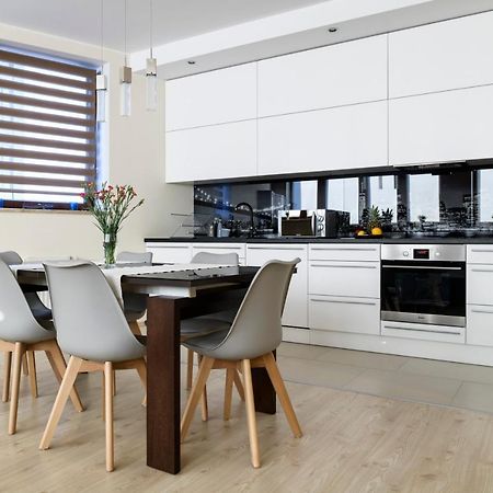 Ajk Apartament W Sea Towers Gdynia Eksteriør bilde
